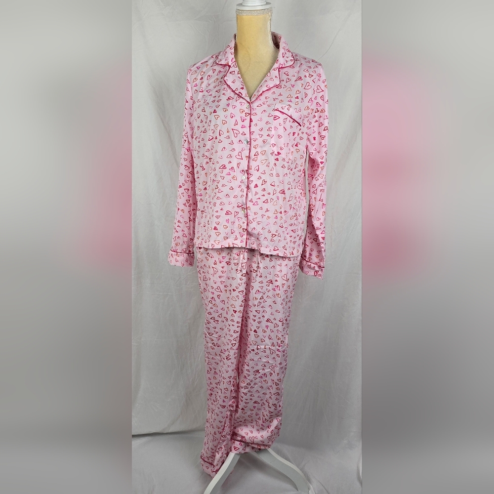 Joie Womens Size Medium 2pc Pajamas Long Sleeves and Pants Hearts Pink